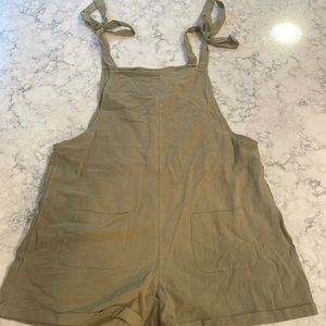 Medium hunter green summer romper, NWOT